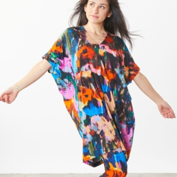 Bryn Walker Viscose Rory Colorful Short Sleeved Long Tunic Shirt - Picture 1 of 11
